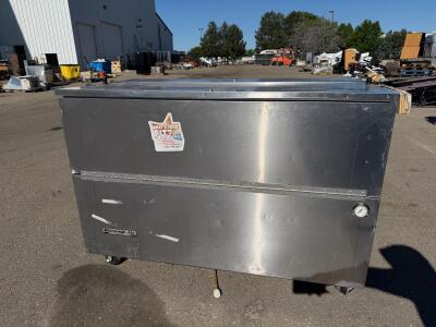 Beverage-Air DW49HC-S 50" Commercial Bottle Cooler, 13.7 cu. ft., Stainless Steel