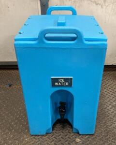Blue 10-Gallon Insulated Beverage Dispenser with Spigot, Polyethylene, 2 Handles, 6 Latches - (Trailer 2 )
