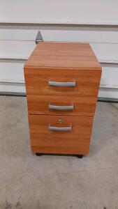 3-Drawer Mobile Filing Pedestal, Wood Grain Laminate, Locking Drawer, Casters, 15.5"x22"x24" (Sp-1)