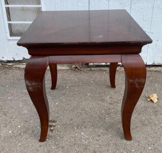 Square Wood End Table, Dark Finish, Cabriole Legs, 24"x24"x23" Traditional Design