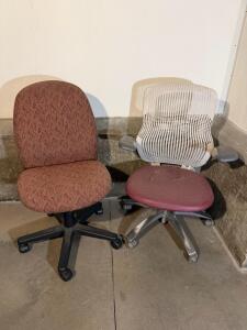 Herman Miller Mesh Back Task Chair, Maroon Seat & Fabric Office Chair, Ergonomic Design