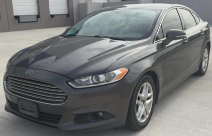 2015 FORD FUSION SE - BACKUP CAMERA!