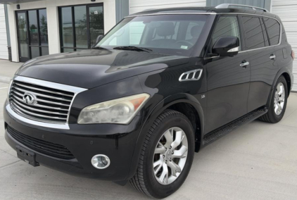 2014 INFINITI QX80 - 4X4!
