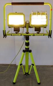 Commercial Electric PC500 Twin Head Halogen Work Light With Tripod