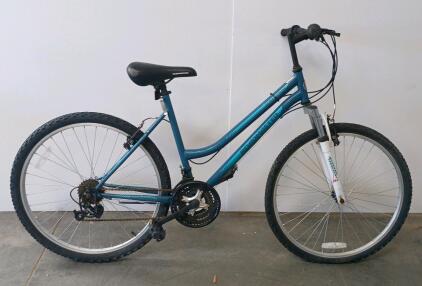 Roadmaster Granite Peak Women's 26" Mountain Bike, 18-Speed, Front Suspension, Blue