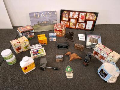 Mixed lot. Books, decor, mason jar lids and more