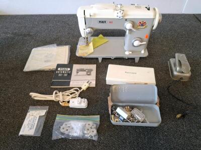 Pfaff 262 Mechanical Sewing Machine With Manual, Foot Pedal, Accessories, Multiple Bobbins
