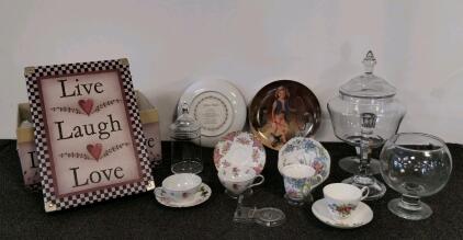 RECO Collector Plates, Tea Cups, Saucer Sets, Glassware & Home Decor &ndash; Circus & Childhood Themes, Boxed