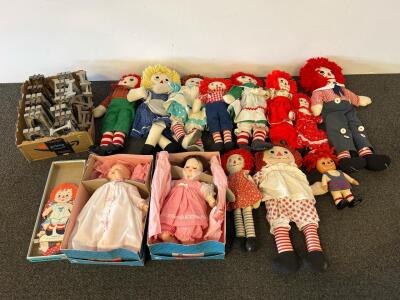 Vintage Raggedy Ann & Andy Doll Collection - 15+ Dolls Mixed Sizes, Boxed & Loose