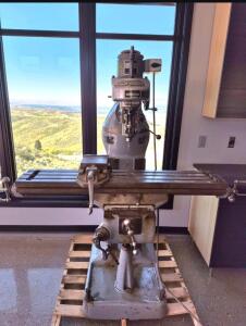 Industrial Bridgeport Series I vertical milling machine (Works)