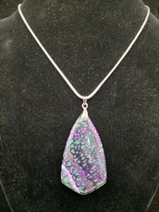 62.50 ct. Natural Purple/Green Dragon Veins Agate Shiel Pendant .925 Necklace