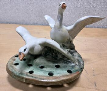 (1) Scarce Weller Brighton Double Geese Flower Frog