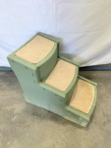 3-Step Plastic Pet Stairs with Carpeted Treads, 25"x16"x23", 150 lb Capacity, Light Green