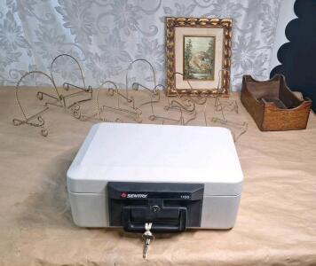(1) Sentry 1100 Portable Fire Proof Locking Safe Box W/ (2) Keys, 14" x 10" x 6" & (9) Metal Decorative Plate Holders