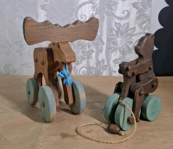 (2) Vintage Handcrafted Wooden Animal Pull Toys, (1) Moose & (1) Bear