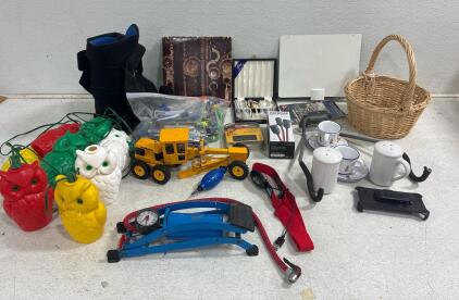 MYZONE MZ-3 Heart Moniter, NOCO GC020 12v 2-Way Splitter,OREGON D70 20 inch chainsaw blade. BREG medical boot,John Deere Toy tractor,Bike Air pump, Raimond Sheffield Silver Plated Grapefruit Spoon set, owl Party lights. And much more.
