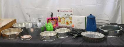 Bakeware Lot! Including: Baking Pans, Jello Molds, Cast Iron, & More!