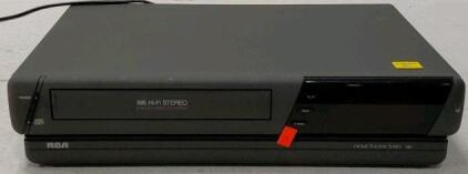RCA VR657HF Hi-Fi Stereo VHS VCR, Home Theater Series, Korea, Turns On
