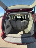 2010 CHRYSLER TOWN & COUNTRY - FWD! - 18