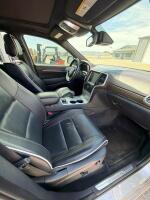 BANK REPO - 2014 JEEP GRAND CHEROKEE - 4x4! - 24