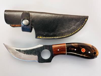 Fixed-Blade Skinner Knife, 4" 1095 Steel Blade, Wood/Resin Handle, Leather Sheath, Mosaic Pin