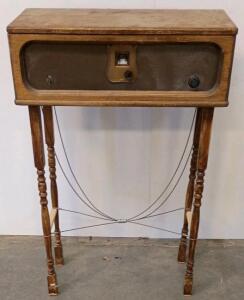 Vintage Console Tube Radio with Wooden Cabinet and Turned Legs