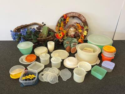 Vintage Tupperware Kitchenware&ndash; 22+ Pieces, Assorted Colors & Styles
