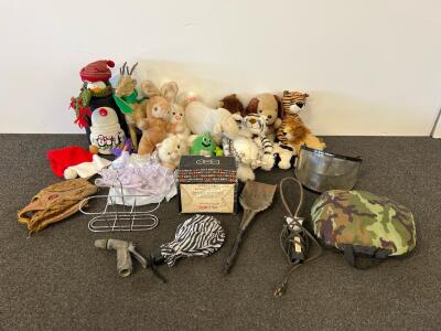 Veg-O-Matic Kitchen Appliance, Rawlings Glove, Sno Rider Shield, Stuffed Animals, D&eacute;cor