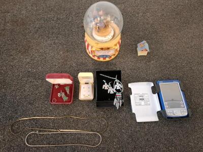 PalmOne Zire 72 PDA, Color Touchscreen, 32MB, Bluetooth, Jewelry, Snow Globe, And More