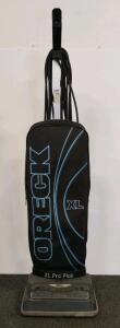 Oreck XL Pro Plus U4140HHPKCOST Upright Vacuum Cleaner, 4.0 Amps, Bagged, HEPA Filtration (working)