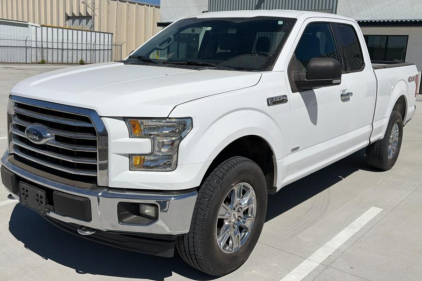 LOCAL FLEET - 2017 FORD F-150 - 4X4!