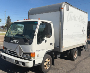 2005 ISUZU NPR - DIESEL!