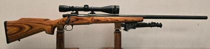Remington 700 .22-250 Rem Bolt-Action, Heavy Barrel, Leupold VX-II Scope, Bipod, F6224485