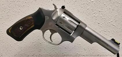 Ruger SP101 .22 LR Revolver, 4.2" Barrel, 8-Round Capacity, Stainless Steel