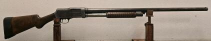 Stevens Model 520 Pump-Action 12 Gauge Shotgun, 28" Barrel, Serial 65149, Walnut Stock