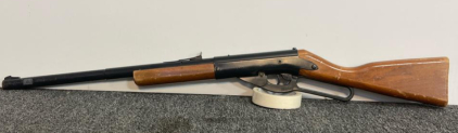 Daisy Model 1938 Red Ryder BB Gun, Lever Action, .177 Cal, Wood Stock, 35.4" Length
