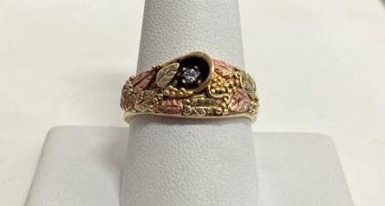 14K Black Hills Gold Men's Tri-Color Leaf Ring With Center Gemstone & Accents, About Size US 10