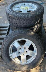 Jeep OEM 17" Alloy Wheels With Cooper Discoverer Wintercat LT245/70R17 Studdable Snow Tires