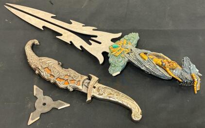 Fantasy Dagger Set With Ornate Sheath & Throwing Star