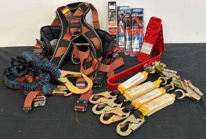 Roof Fall Protection Kit: Harness S-M-L, 5 Roof Anchors, 4 Lanyards, Ridge Ladder Hook