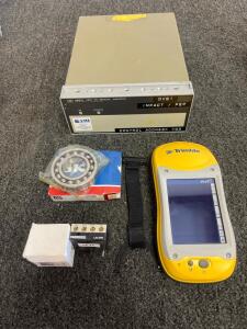 Trimble GeoXT GeoExplorer CE Handheld GPS, Submeter Accuracy, 3.5&rdquo; Screen, Part 46475-20, SN 4244B14468( missing charging cord so unable to test)