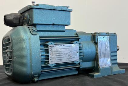 SEW-EURODRIVE R17DRS71H6 Gear Motor, 0.5 HP, 191 RPM Output, 168 lb-in, 230/460V, 5.76 Ratio