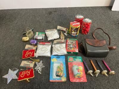 Large Christmas Ornament Lot &ndash; Santa&rsquo;s Best, Looney Tunes, Disney, Trimmery Treasures, 60+ Pieces