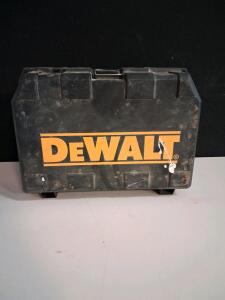 DEWALT 1/4 Sheet Palm Grip Finishing Sander With Case & Dust Bag, 14,000 OPM, 2.3 Amp
