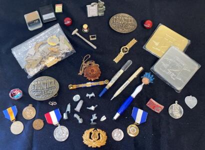Frontier Hotel Las Vegas Belt Buckles, Medals, Vintage Keys, Collectibles & Watch Mixed Lot