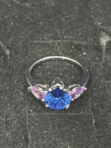 Size 8 Faceted Blue Sapphire and Amethyst Ring