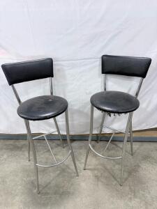 Pair Black Vinyl Padded Bar Stools, Chrome Frame, 29&rdquo; Seat Height, Footrest, Modern Style