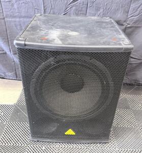 Behringer Eurolive B1800D-PRO 1400W 18-Inch Powered PA Subwoofer, XLR In/Out, Adjustable Crossover
