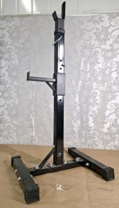 (1) Adjustable Height Weight Stand