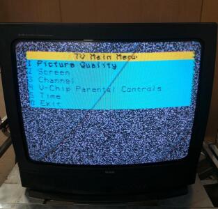 (1) RCA XL100 CRT TV